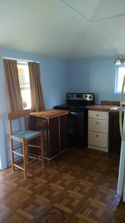 1 Beige Cozy Bungalow Or 1 White Cozy Efficiency Cottage In Titusville Eksteriør bilde